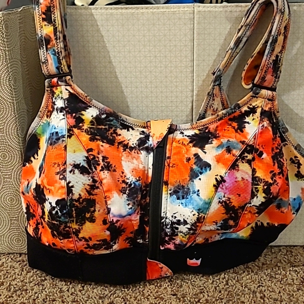 Shefit Sports Bra 1Luxe